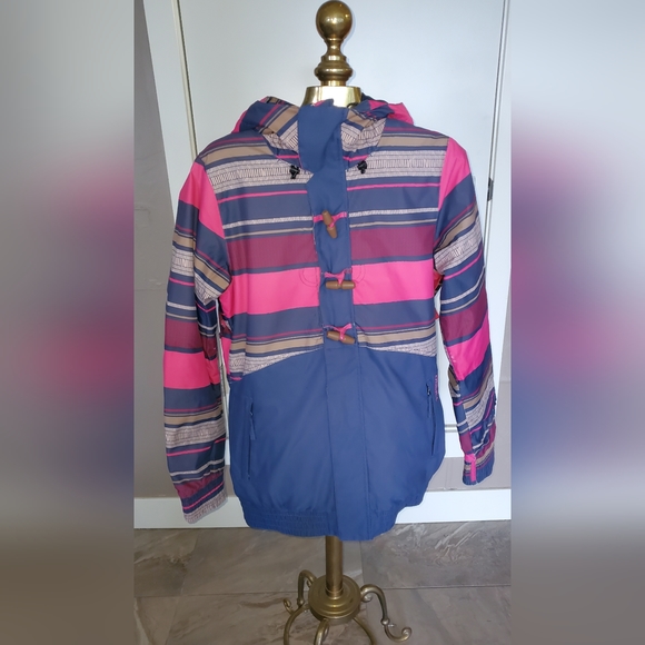 Size M Ladies O'Neill ski/snowboard jacket - Picture 1 of 5